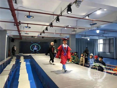 勞動教育課搬進工廠，小學生當起了設計師